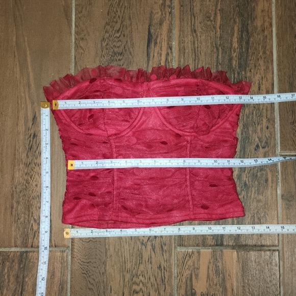 NWT Lulus size small bustier red polka dot lace structured crop top - Picture 10 of 12